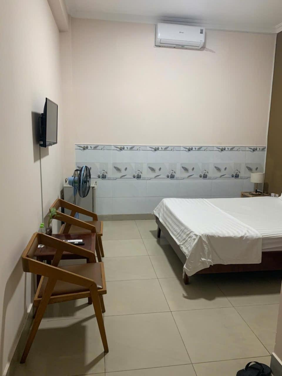הו צ'י מין סיטי Ha Long Hotel מראה חיצוני תמונה