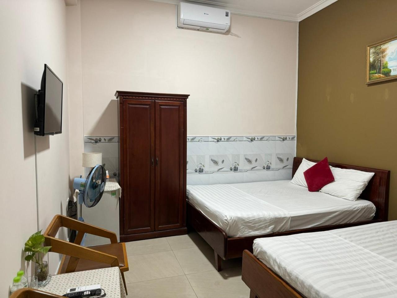 הו צ'י מין סיטי Ha Long Hotel מראה חיצוני תמונה